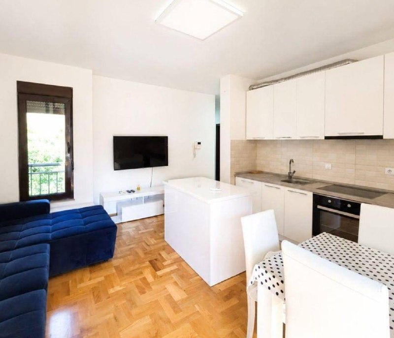 Квартира с 2 спальнями в Бечичи, 58 м² 2