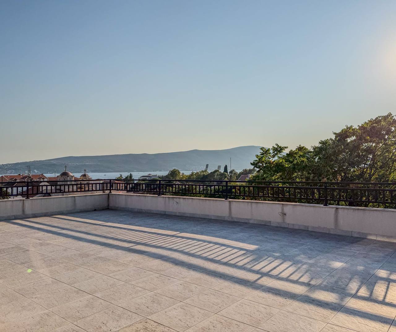 Квартира с 3 спальнями в Тивате, 107 м² 2