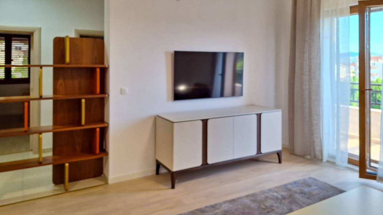 Квартира с 3 спальнями в Тивате, 107 м² 3