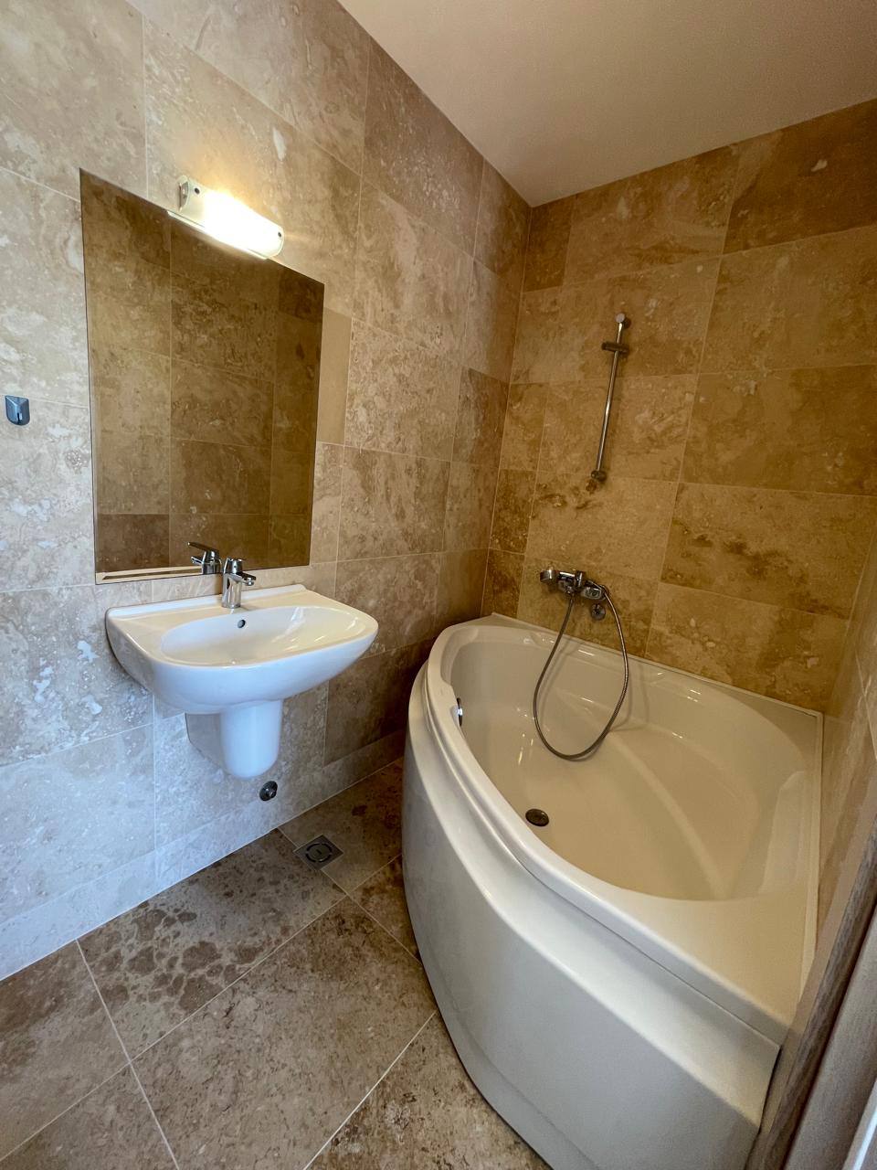 Квартира с 1 спальней в Будве, 67 м² 4