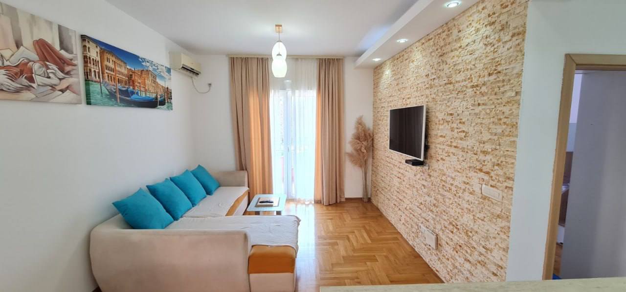 Квартира с 2 спальнями в Будве, 60 м²