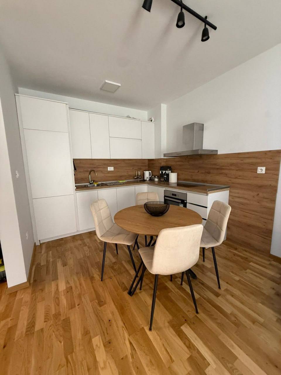 Квартира с 1 спальней в Бечичи, 40 м²