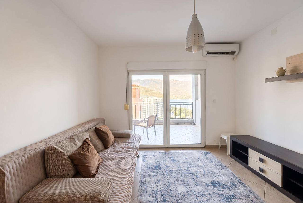 Квартира с 1 спальней в Будве, 56 м² 2