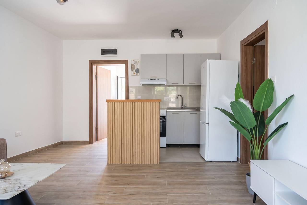Этаж дома с 2 спальнями в Бечичи, 90 м² 2
