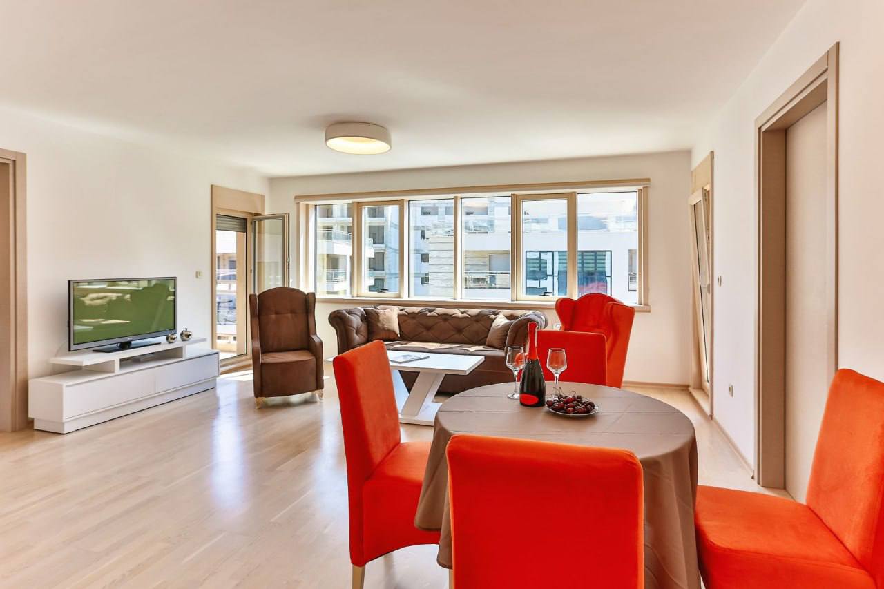 Квартира с 2 спальнями в Будве, 75 м²
