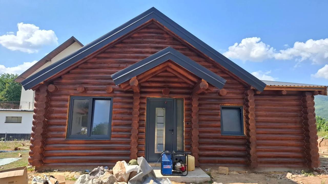 Дом с 1 спальней в Колашине, 90 м²