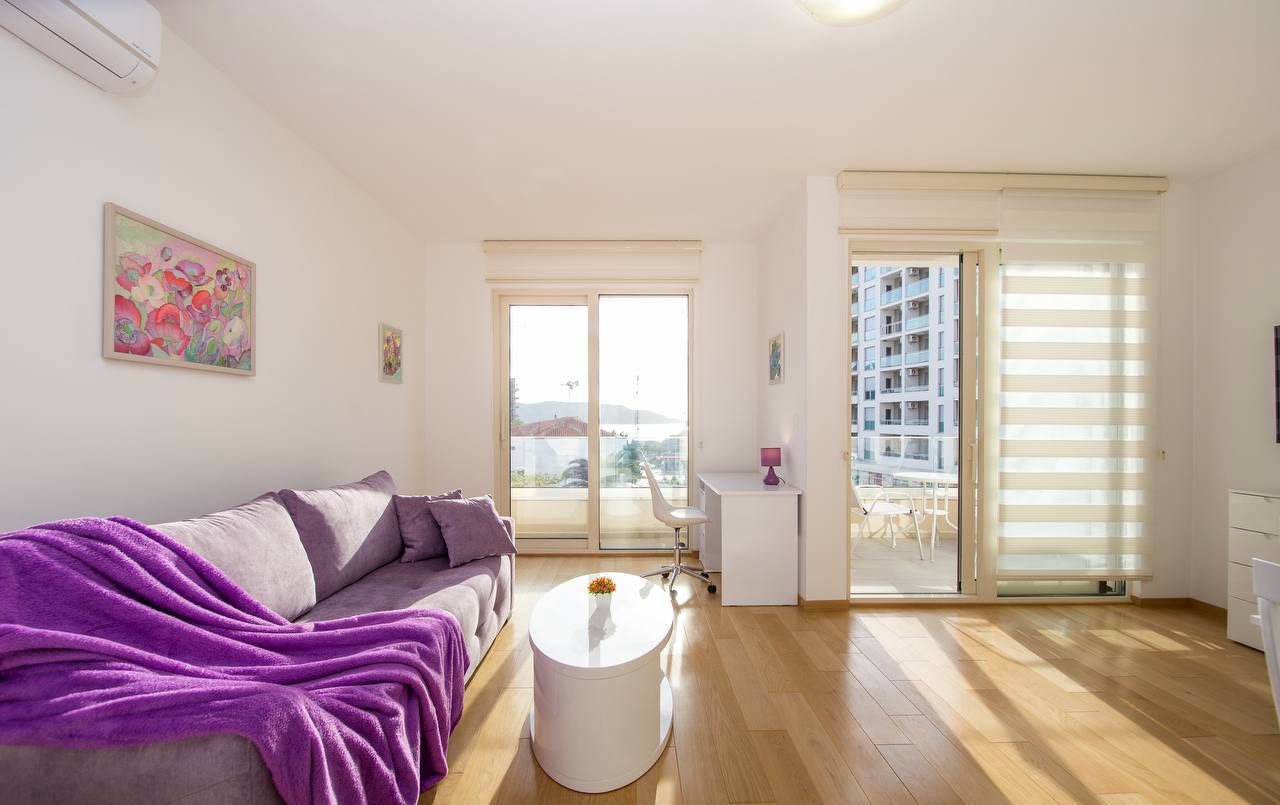 Квартира с 2 спальнями в Бечичи, 70 м²