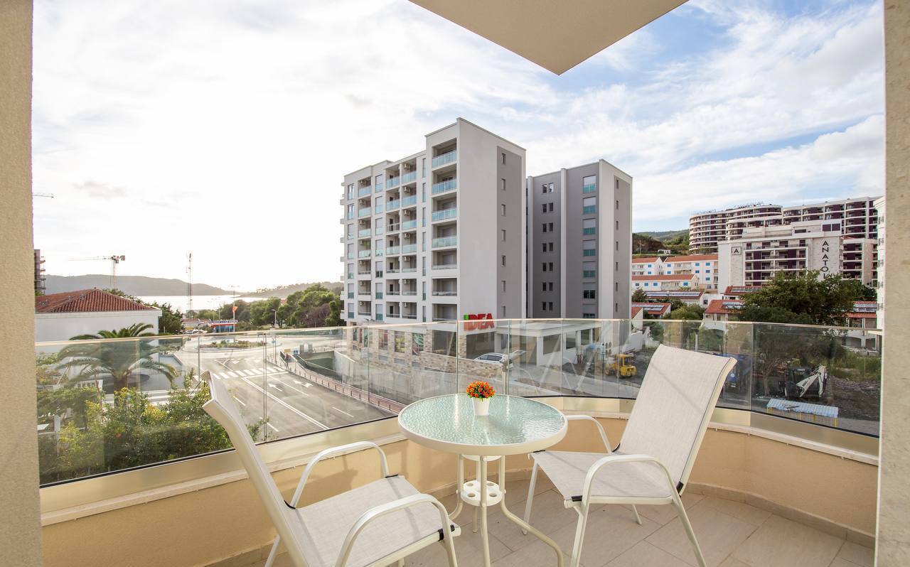 Квартира с 2 спальнями в Бечичи, 70 м² 10