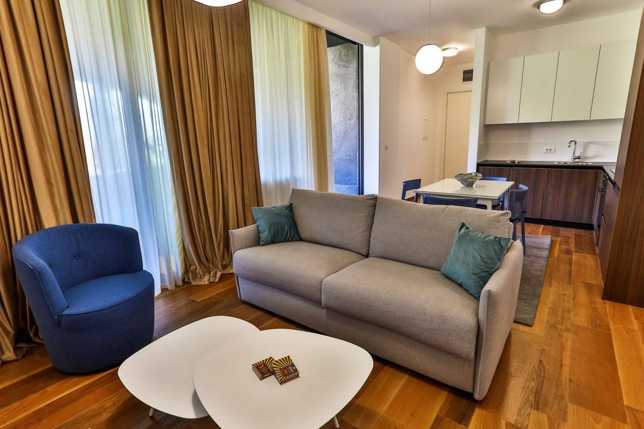 Квартира с 2 спальнями в Будве, 132 м²