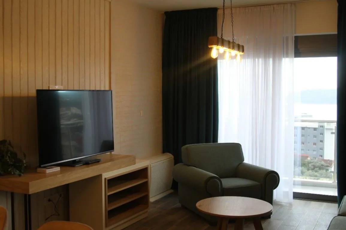Квартира с 2 спальнями в Бечичи, 86 м²