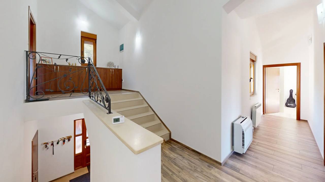 Дом с 3 спальнями в Каваче, 212 м² 4