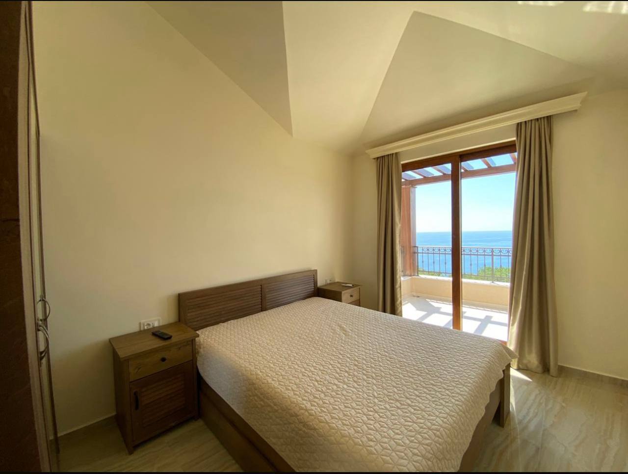 Вилла с 4 спальнями в Будве, 330 м² thumbnail 14