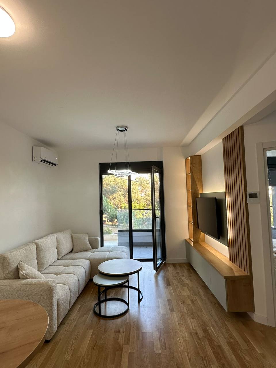 Квартира с 1 спальней в Баре, 43 м²