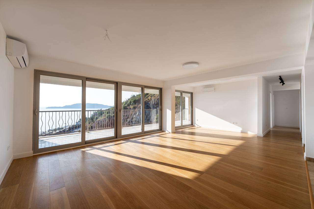 Квартира с 3 спальнями в Пржно, 160 м²