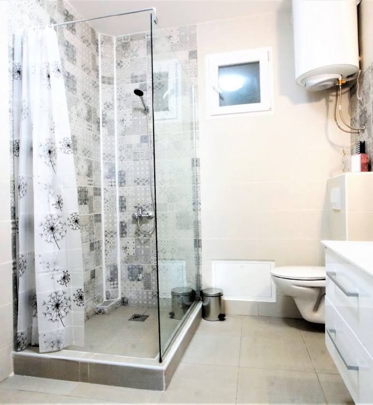 Квартира с 2 спальнями в Тивате, 78 м² 4