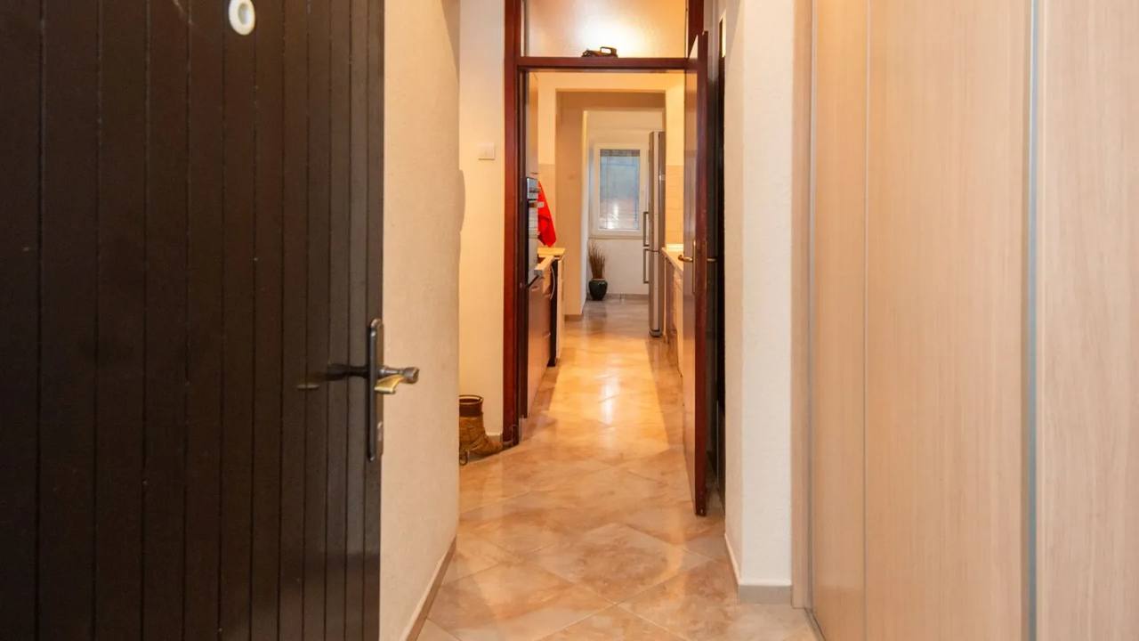 Квартира с 2 спальнями в Тивате, 60 м² 3