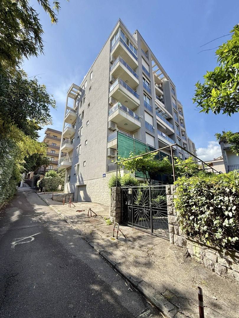 Квартира с 1 спальней в Будве, 47 м² 9