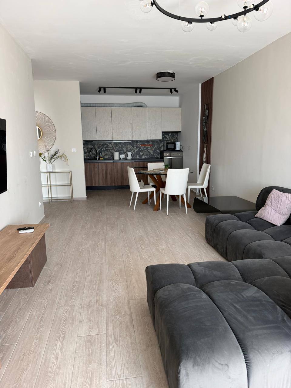 Квартира с 1 спальней в Бечичи, 57 м²