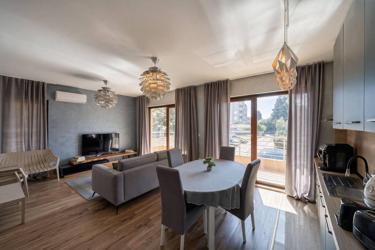 Квартира с 3 спальнями в Будве, 89 м²