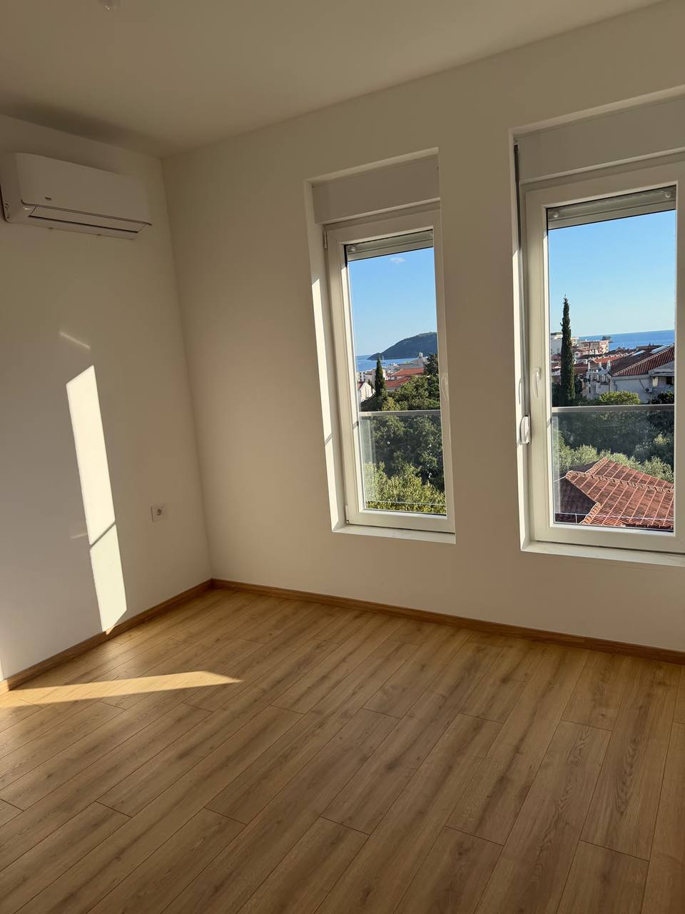 Квартира с 2 спальнями в Будве, 77 м²