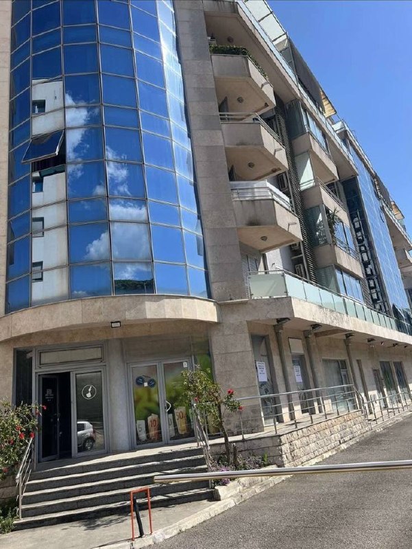 Коммерческое помещение в Будве, 46 м²