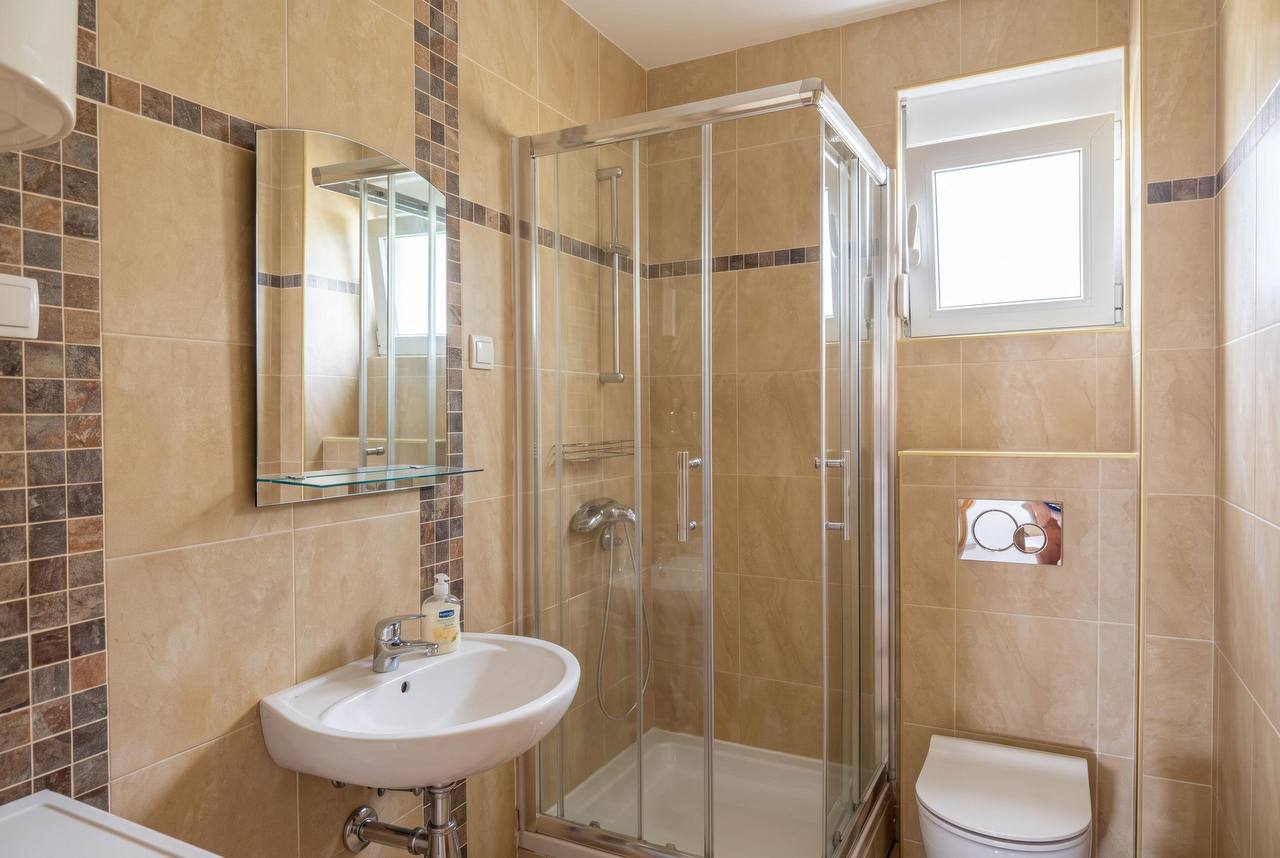 Квартира с 1 спальней в Будве, 89 м² 9