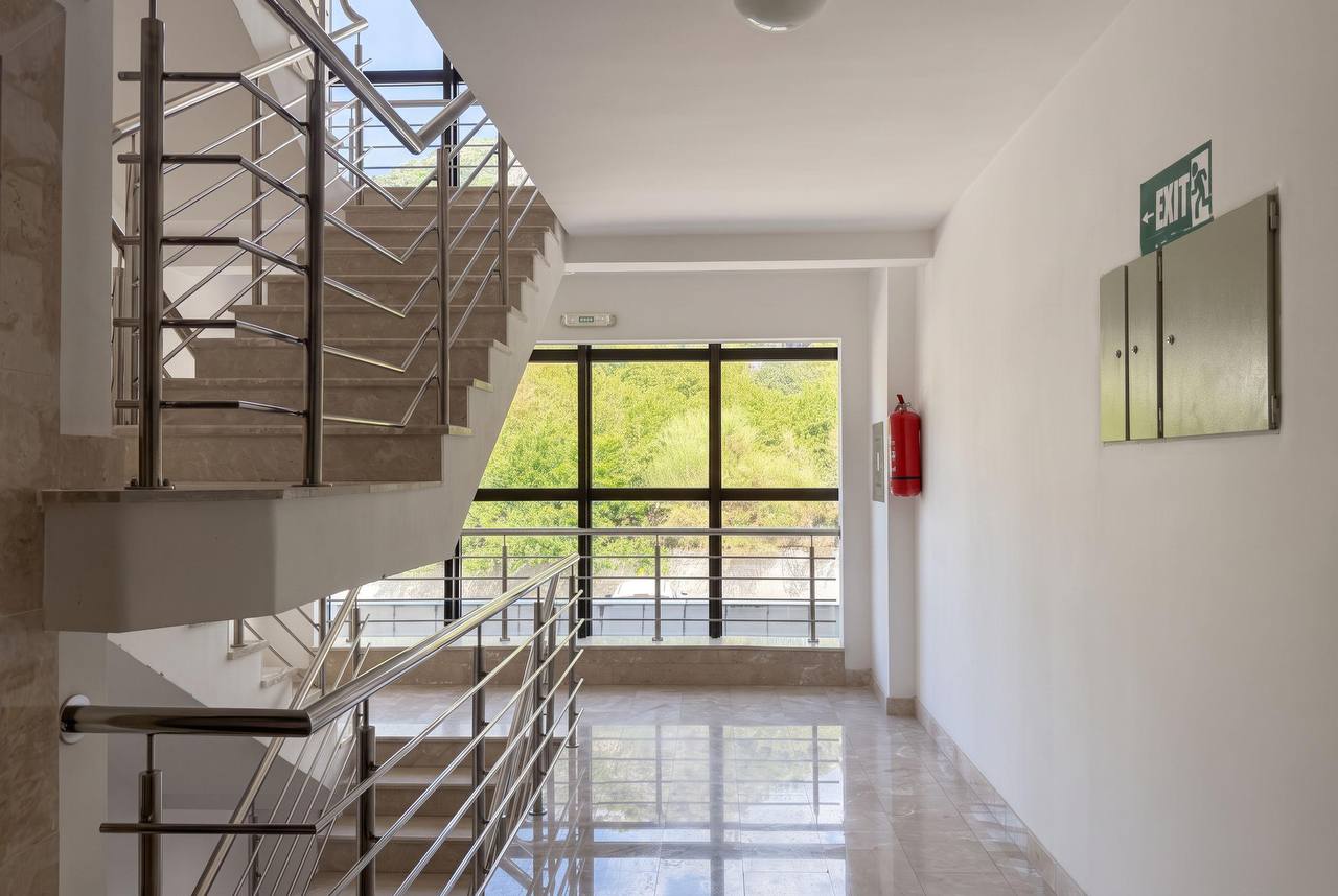 Квартира с 1 спальней в Будве, 89 м² 10