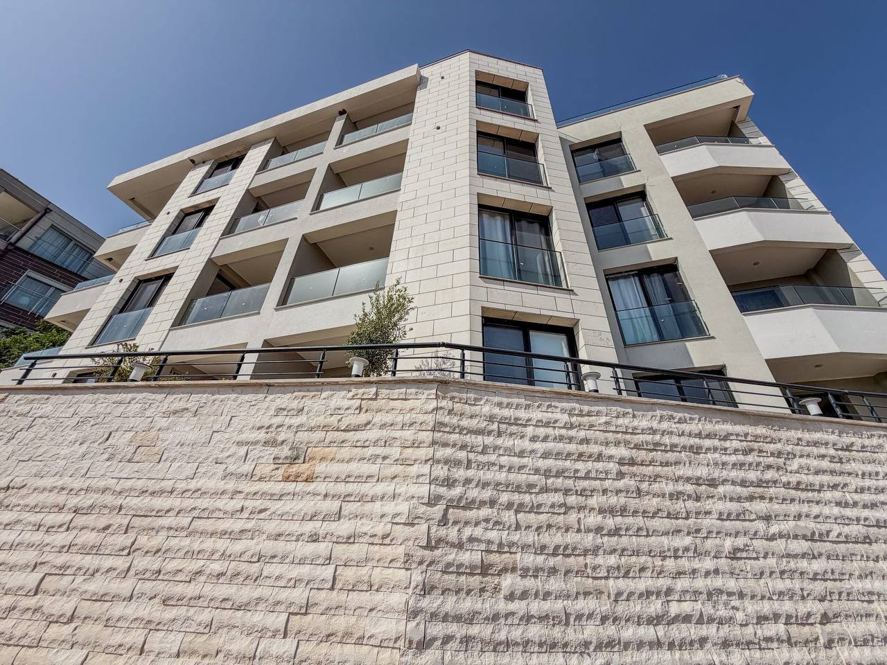 Квартира с 3 спальнями в Комошевине, 93 м² 10