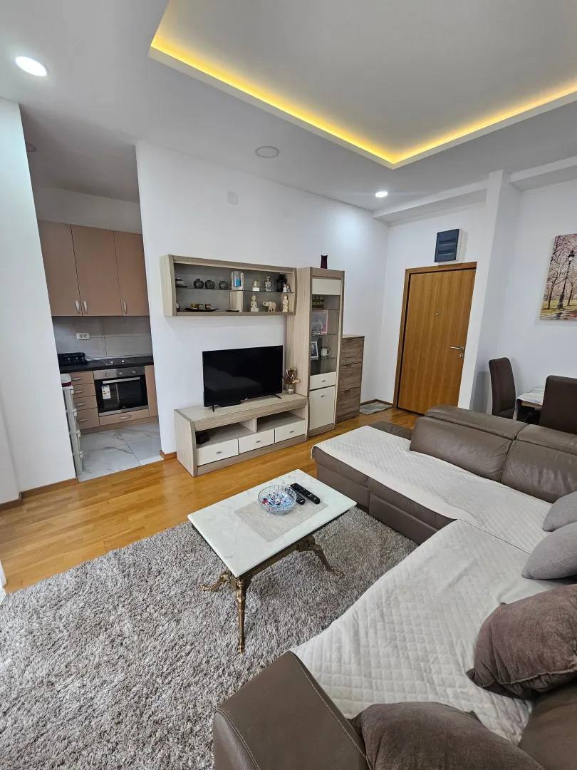 Квартира с 1 спальней в Подкошлюне, 45 м²