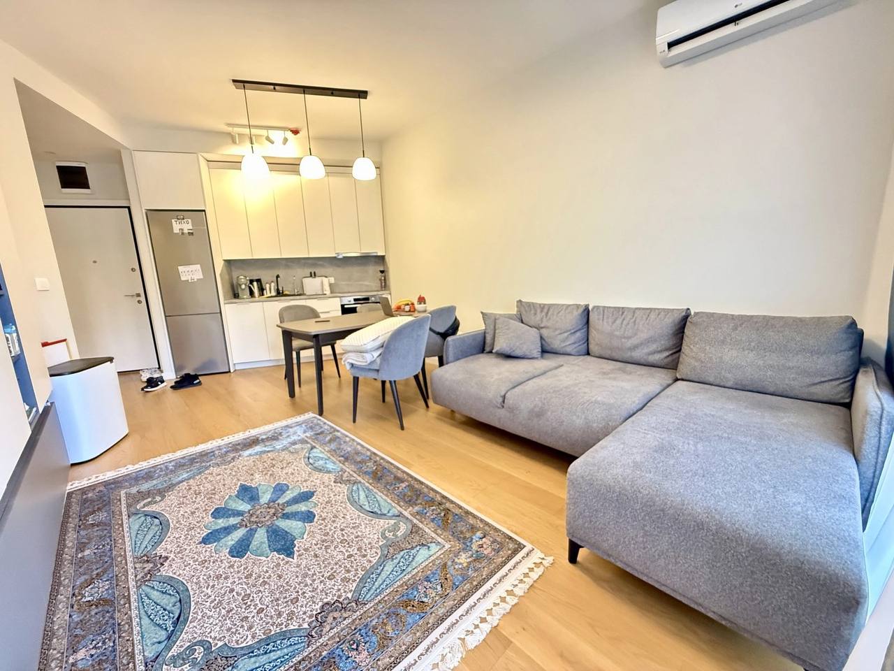 Квартира с 1 спальней в Бечичи, 121 м²
