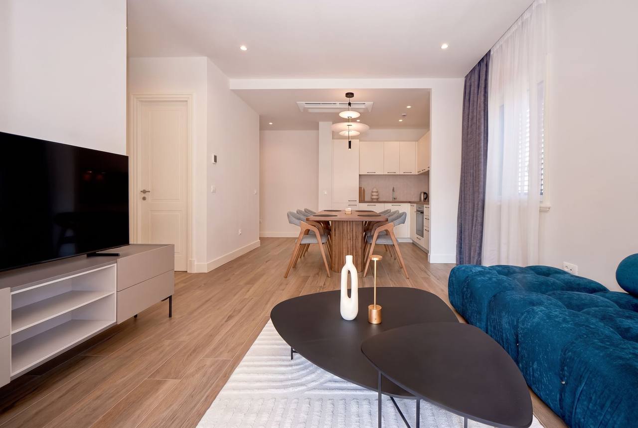 Квартира с 2 спальнями в Luštica Bay, 80 м² 2