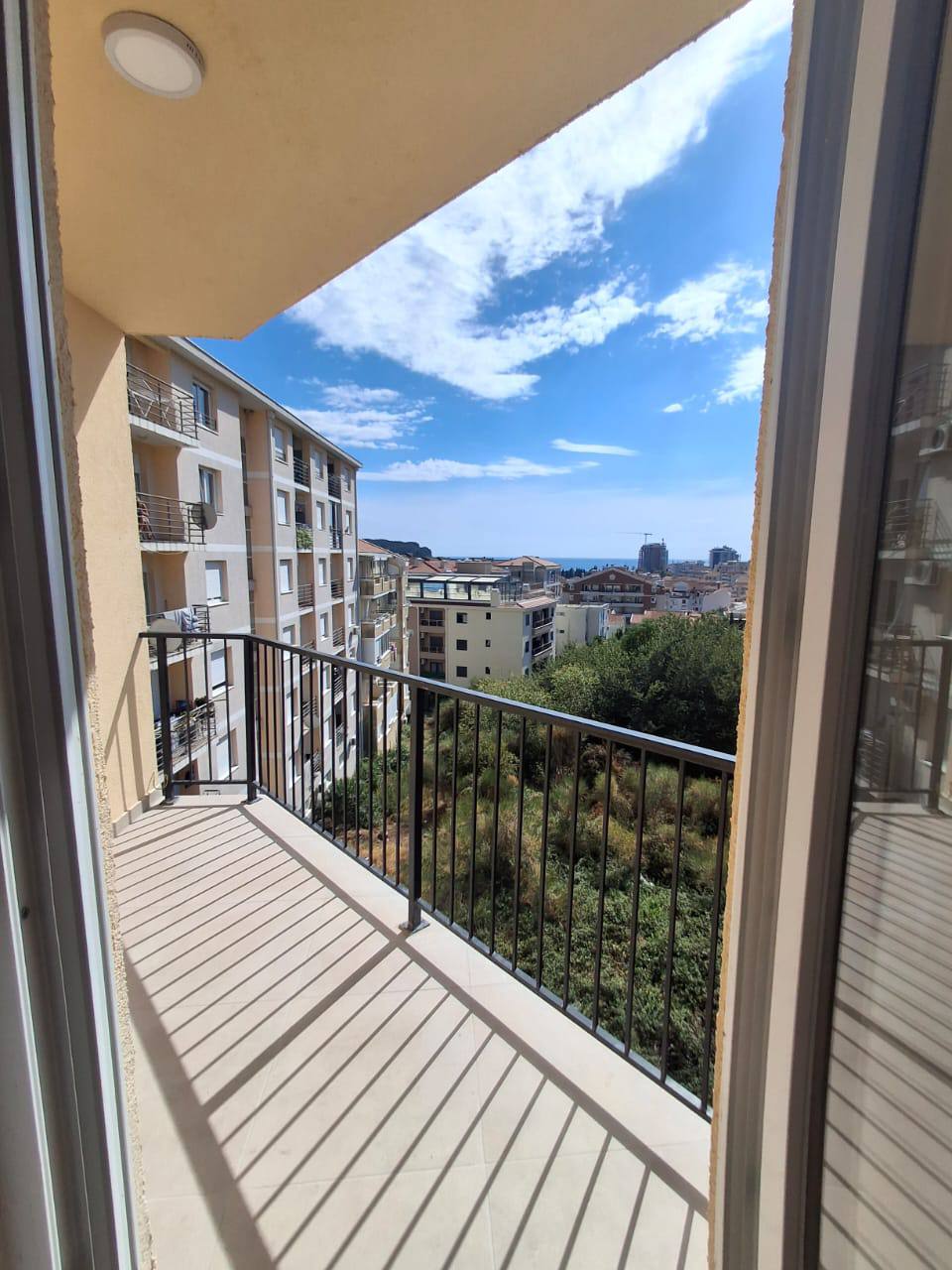 Квартира с 1 спальней в Будве, 38 м² 2