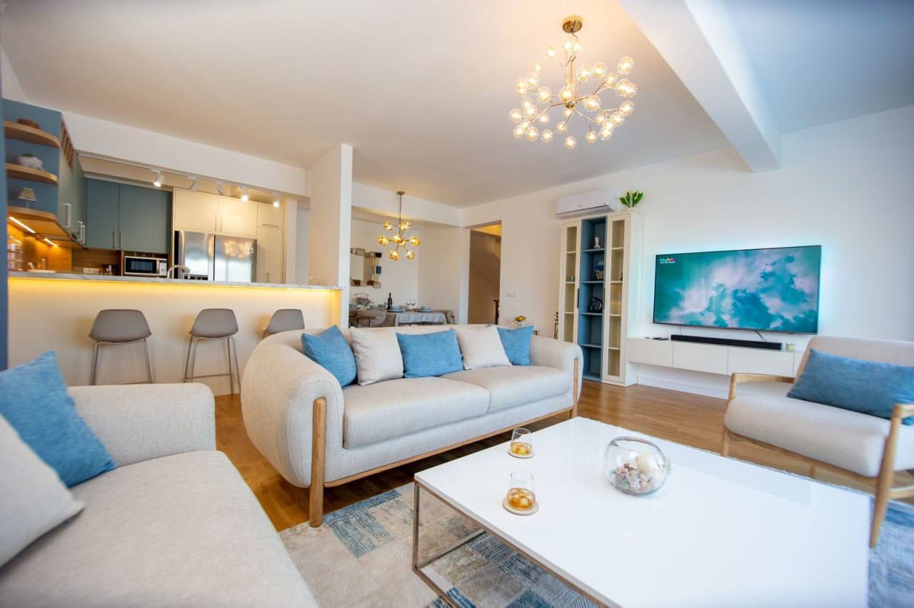 Вилла с 4 спальнями в Будве, 250 м²