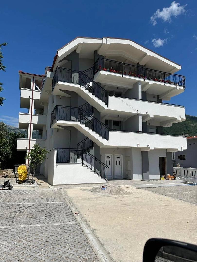 Квартира с 2 спальнями в Шушани, 83 м²