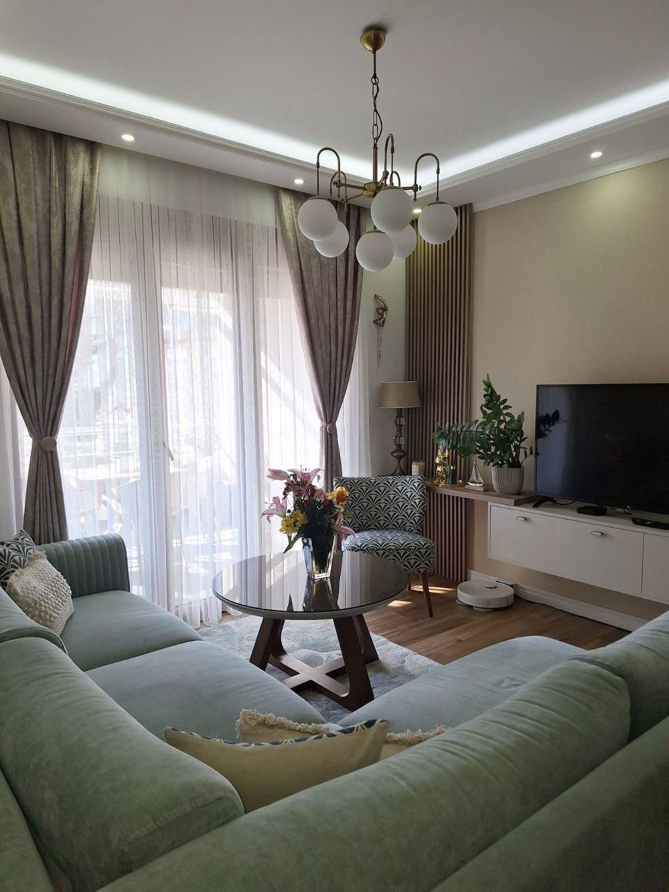 Квартира с 3 спальнями в Которе, 72 м²