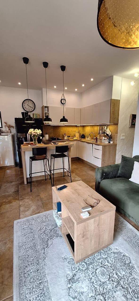 Квартира с 2 спальнями в Будве, 92 м²