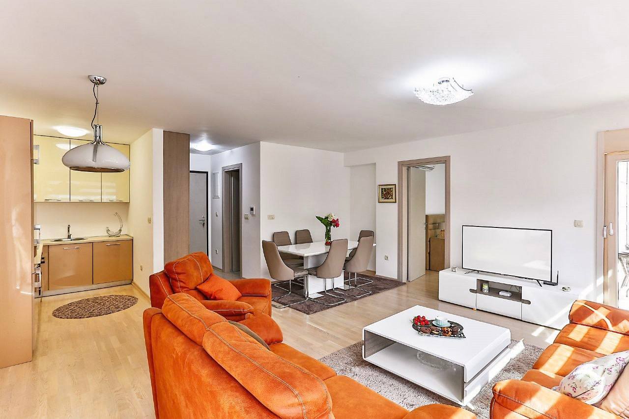 Квартира с 2 спальнями в Будве, 76 м² 4