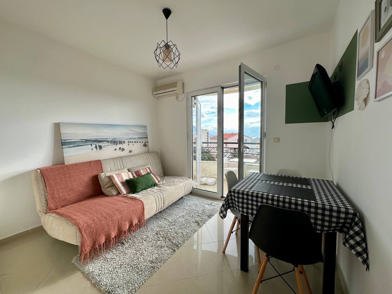 Квартира с 1 спальней в Бечичи, 30 м²