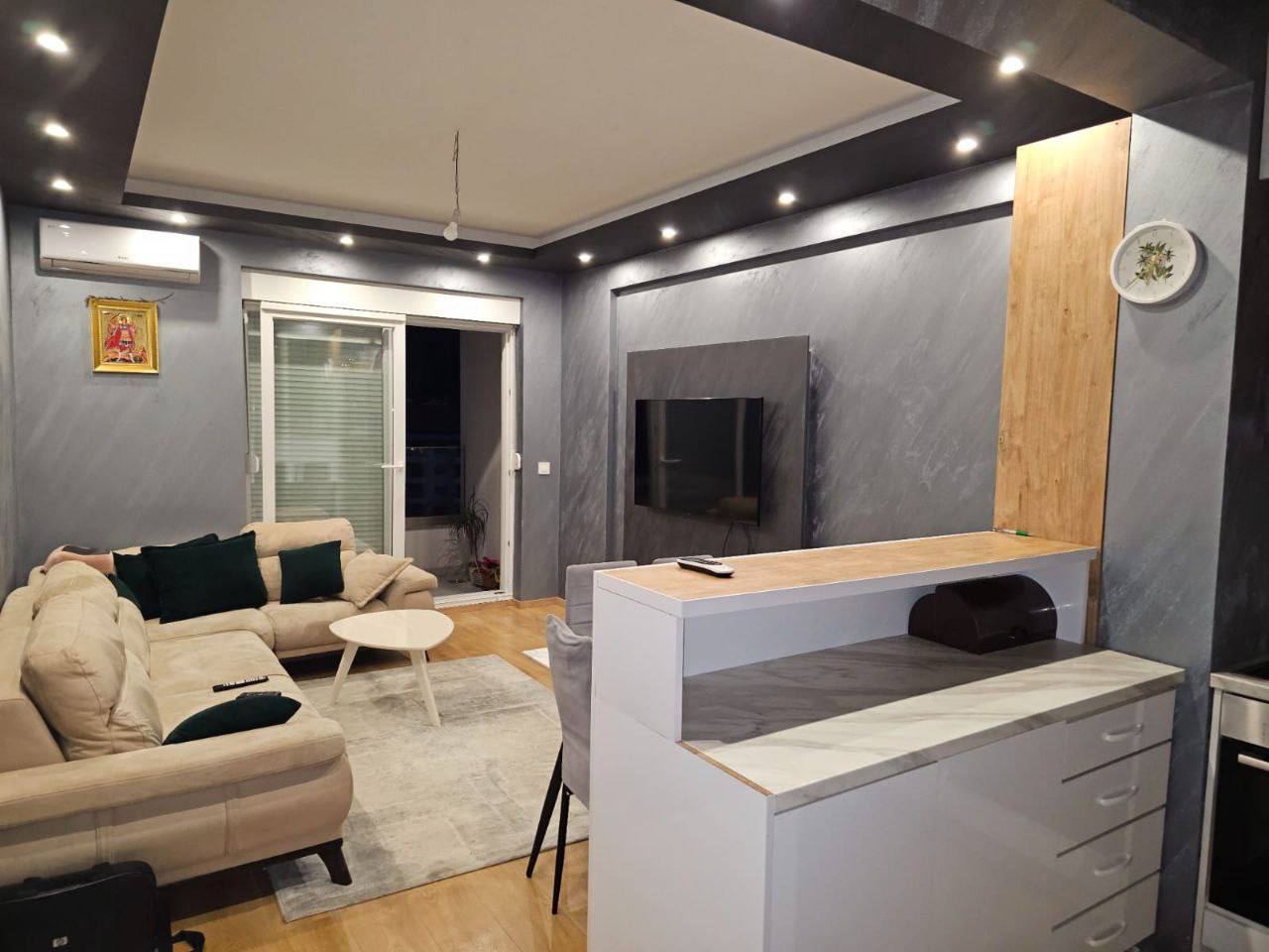 Квартира с 2 спальнями в Будве, 59 м²