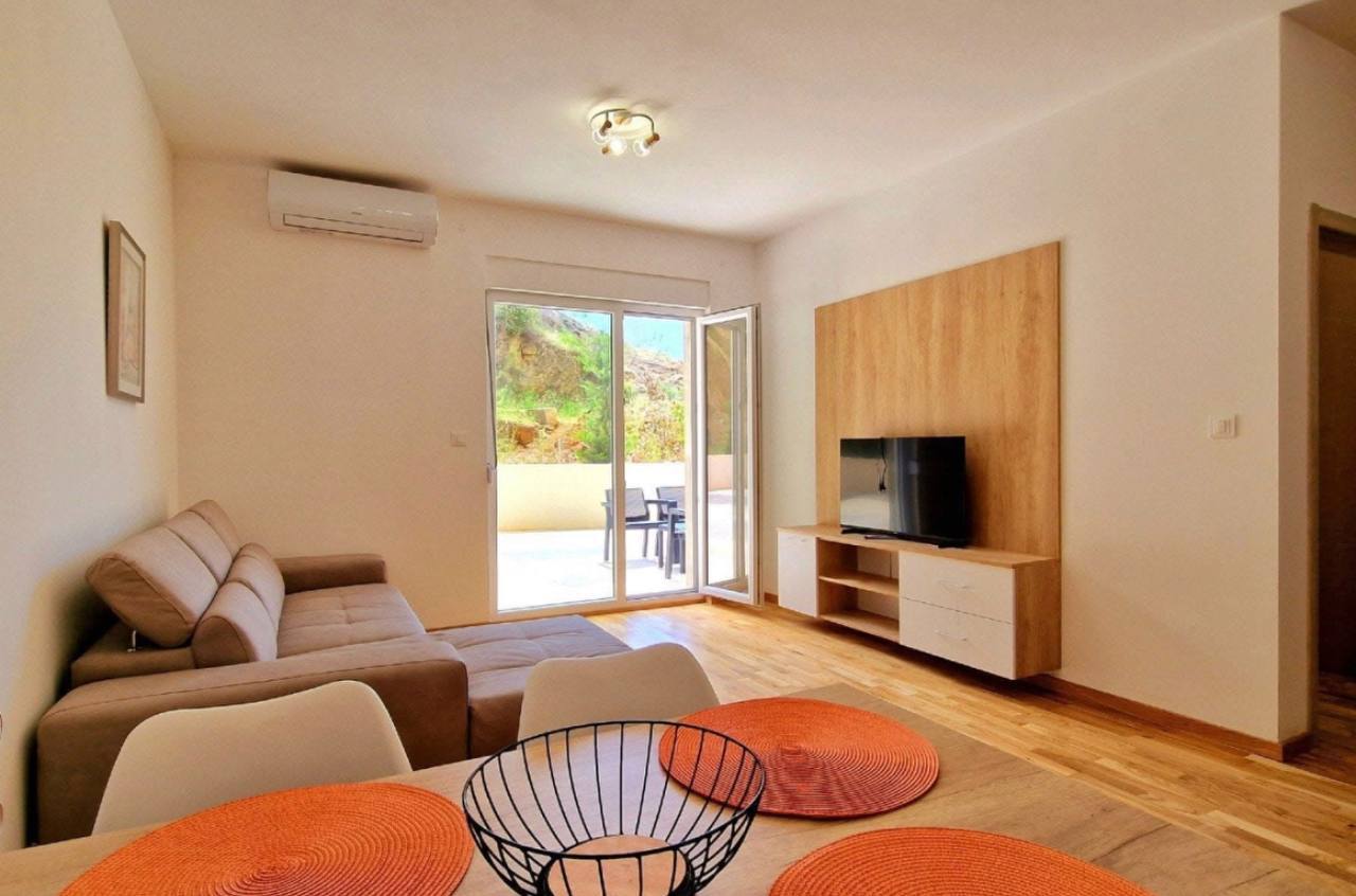 Квартира с 1 спальней в Бечичи, 40 м² 2