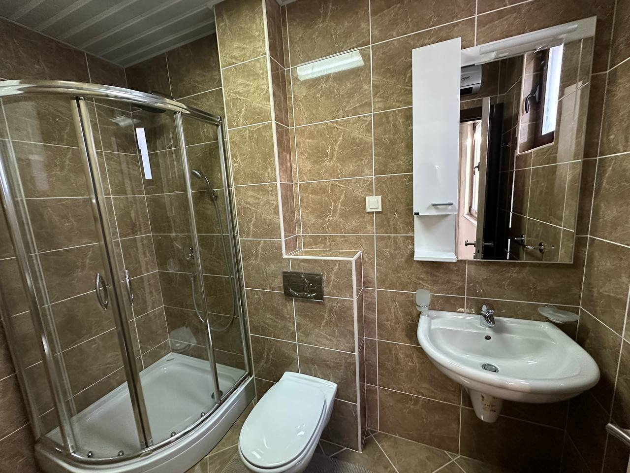 Квартира с 3 спальнями в Будве, 83 м² thumbnail 26