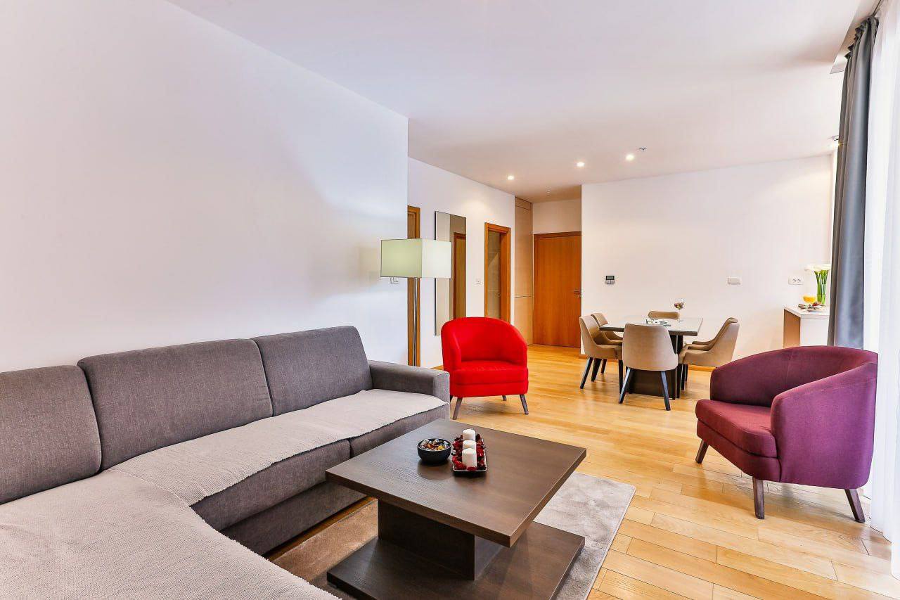 Квартира в Центр, первая линия, 76 м² 5