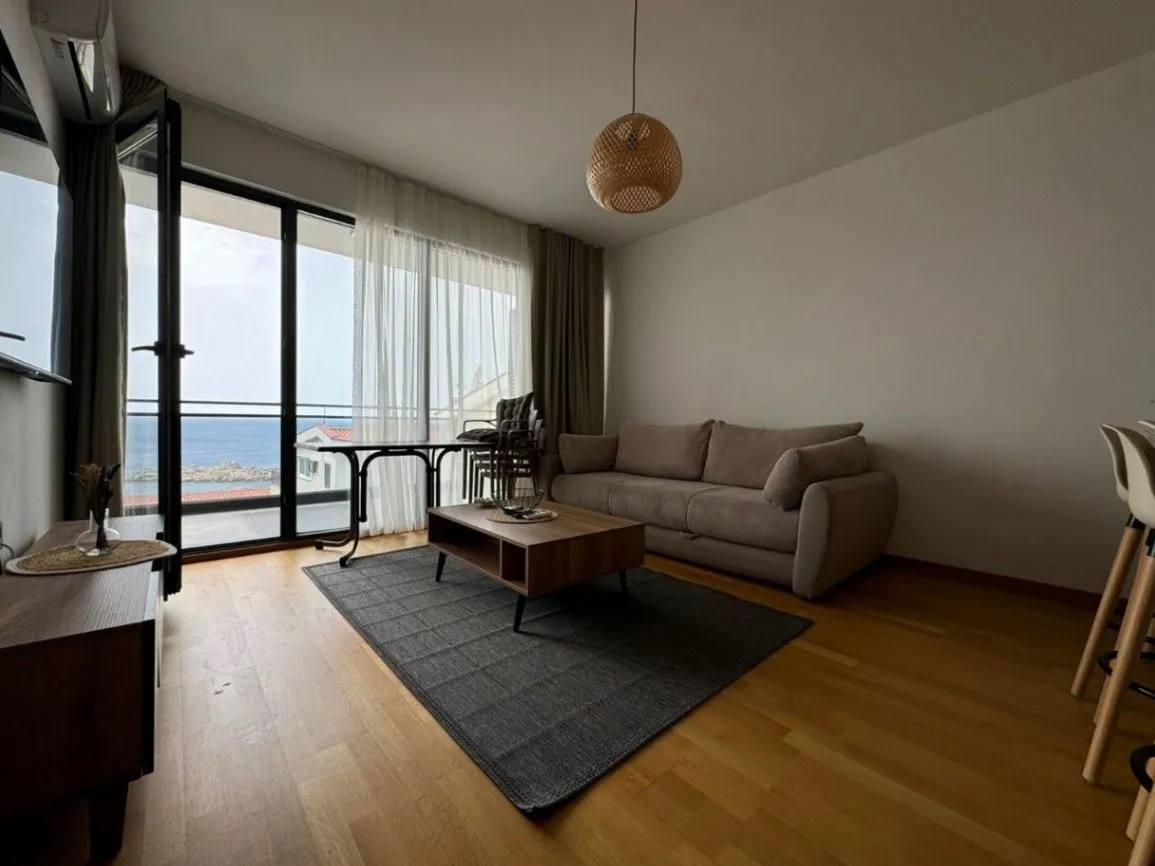 Квартира с 2 спальнями в Свети-Стефане, 64 м² 4