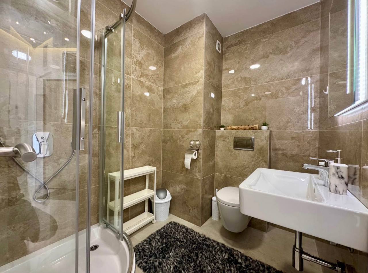Квартира с 2 спальнями в Бечичи, 95 м² 4