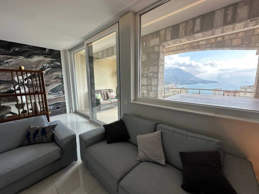 Квартира с 2 спальнями в Бечичи, 131 м² 2