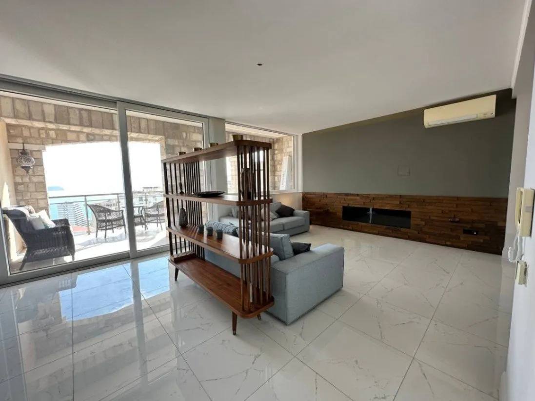 Квартира с 2 спальнями в Бечичи, 131 м² 4