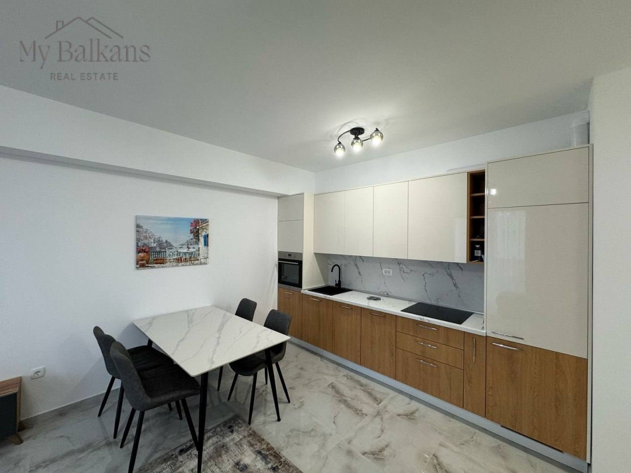 Квартира с 2 спальнями в Будве, 53 м²