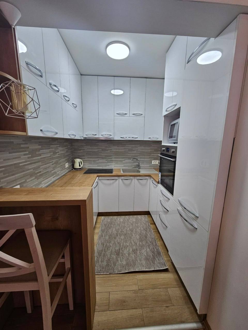 Квартира с 3 спальнями в Дубовице, 78 м²