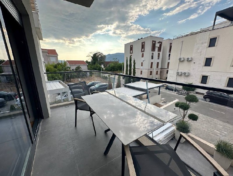Квартира с 2 спальнями в Тивате, 65.5 м² 3