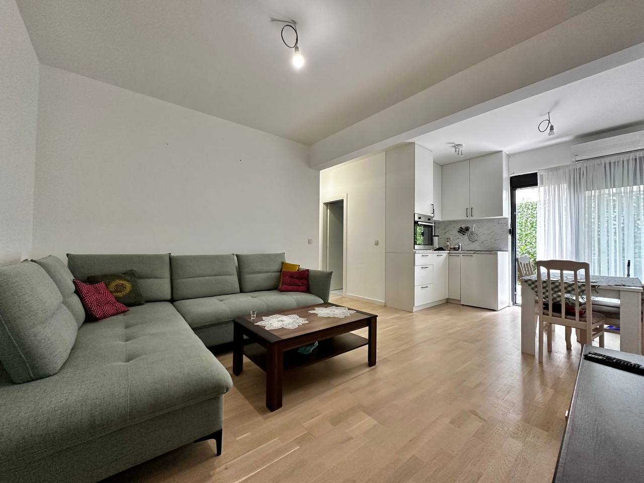 Квартира с 2 спальнями в Будве, 65 м² 2